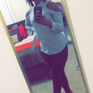 Meet your Posher, Cassandra